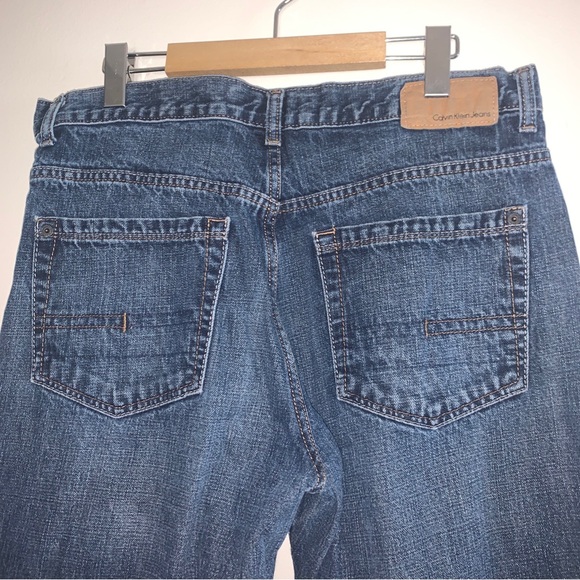 Calvin Klein Men's Relaxed Straight Fit Med Wash Jeans Size 34x31 - Picture 3 of 8
